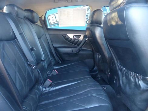 Used 2011 INFINITI FX35 AWD w/ Premium Pkg image 16