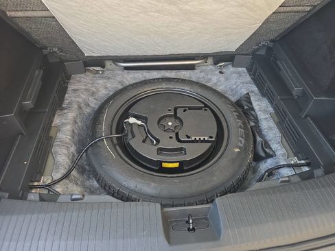 Used 2023 Nissan Rogue SV image 19