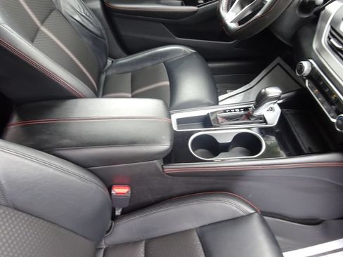 Used 2023 Nissan Altima 2.5 SR FWD image 18