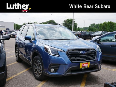 Used 2022 Subaru Forester Premium w/ Popular Package #1 AWD/4WD image 1