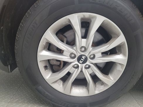 Used 2020 Kia Telluride LX AWD/4WD image 31