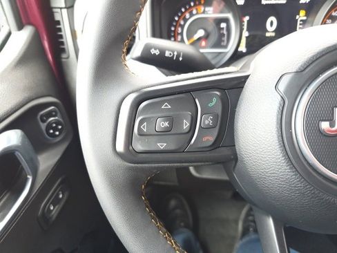 Used 2024 Jeep Gladiator Sport image 19