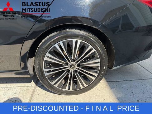 Used 2023 Mercedes-Benz CLA 250 4MATIC image 6