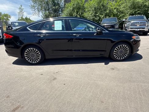 Used 2018 Ford Fusion SE w/ Fusion SE Technology Package FWD image 7