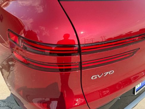 New 2026 Genesis GV70 3.5T Sport Prestige w/ G1 Accessory Package AWD/4WD image 17