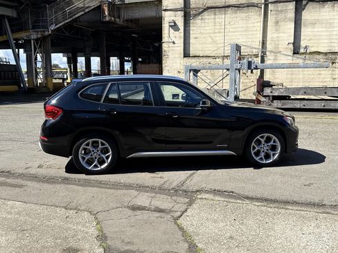 Used 2013 BMW X1 xDrive28i image 12