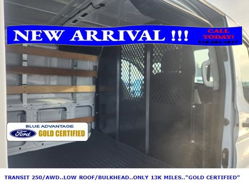 Used 2024 Ford Transit 250 Low Roof AWD w/ Exterior Upgrade Package image 17