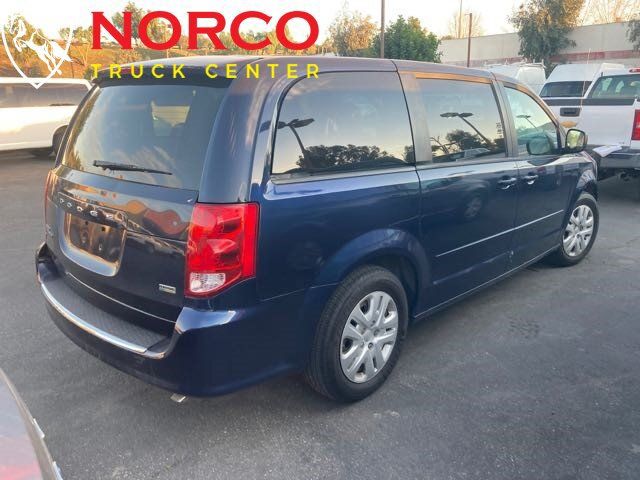 Used 2016 Dodge Grand Caravan SE w/ Quick Order Package 29E SE FWD image 4