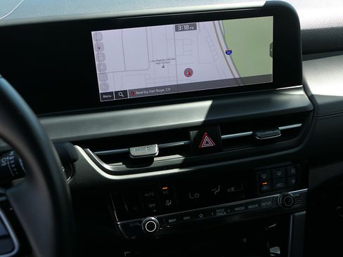 Used 2024 Kia Seltos EX FWD image 18