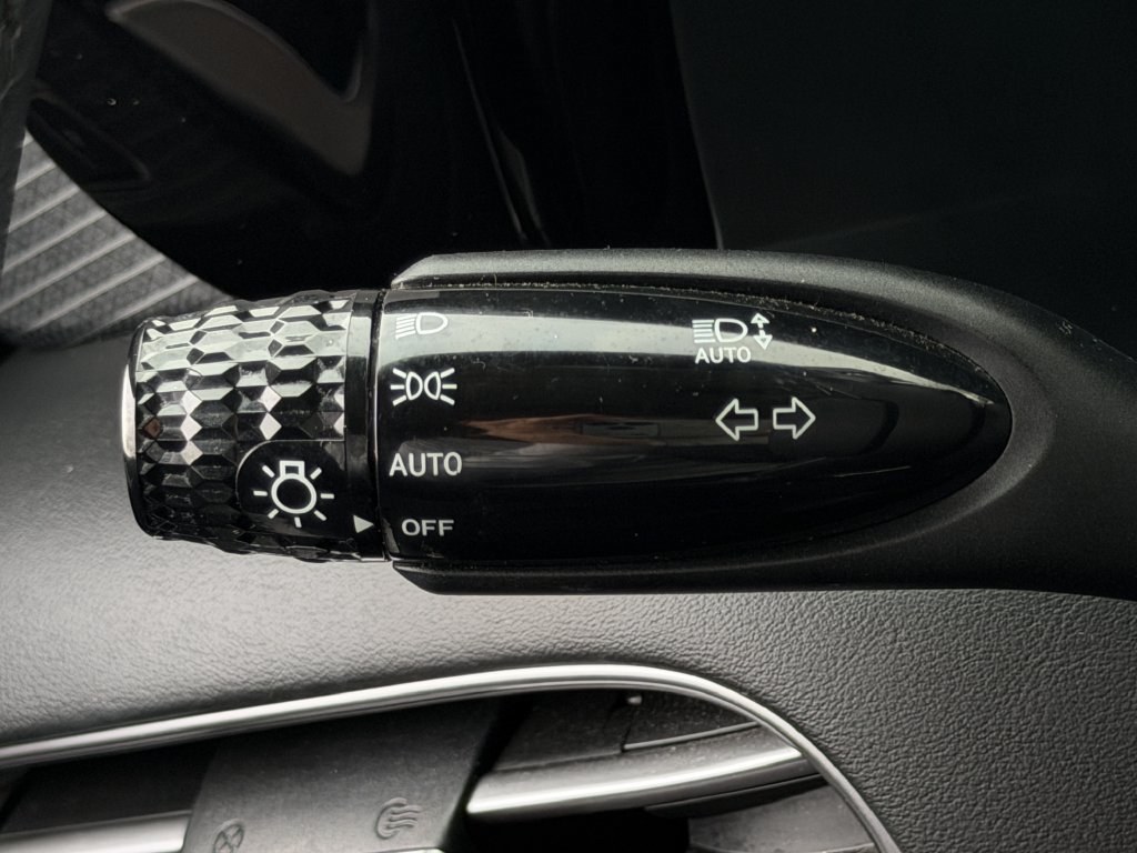Used 2023 Hyundai Palisade Limited FWD image 20