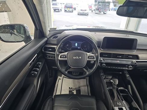 Used 2022 Kia Telluride SX w/ SX Prestige Package AWD/4WD image 12
