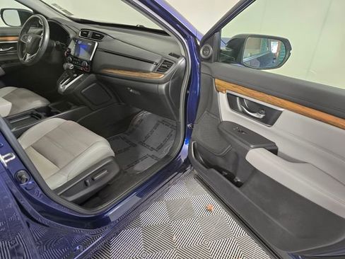 Used 2019 Honda CR-V Touring image 12