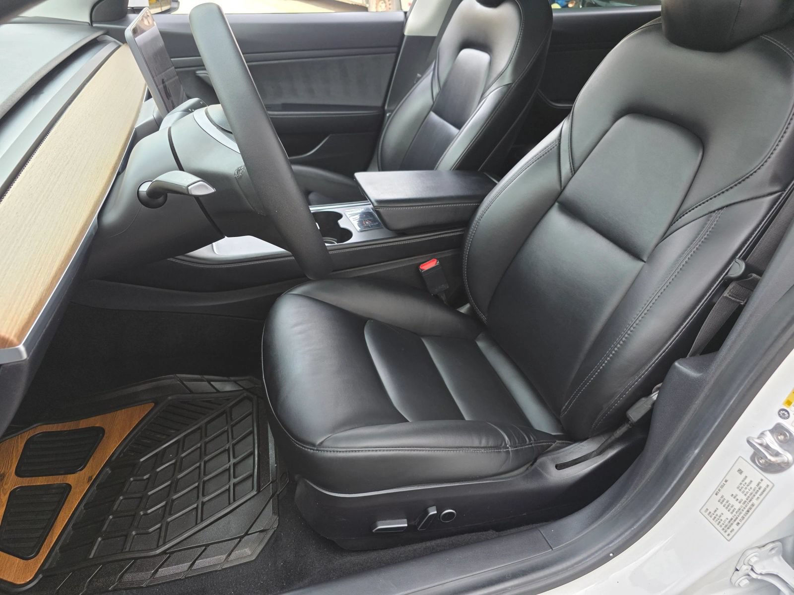Used 2021 Tesla Model 3 Standard Range Plus RWD image 16