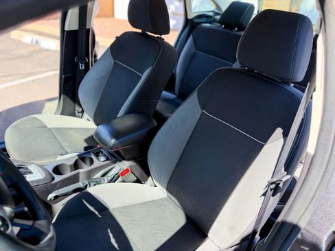 Used 2014 Ford Focus SE image 14