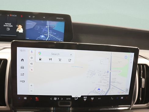 Used 2025 Ford Expedition Active image 12