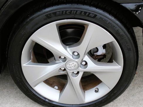 Used 2012 Toyota Camry SE image 11