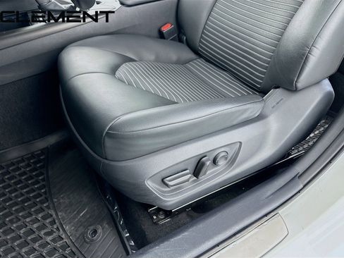 Used 2023 Toyota Camry SE FWD image 28