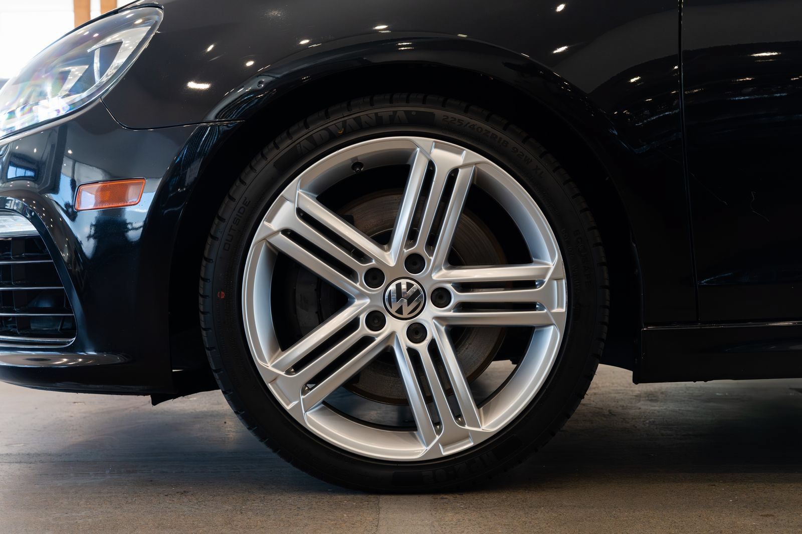 Used 2013 Volkswagen Golf R 4-Door AWD/4WD image 7