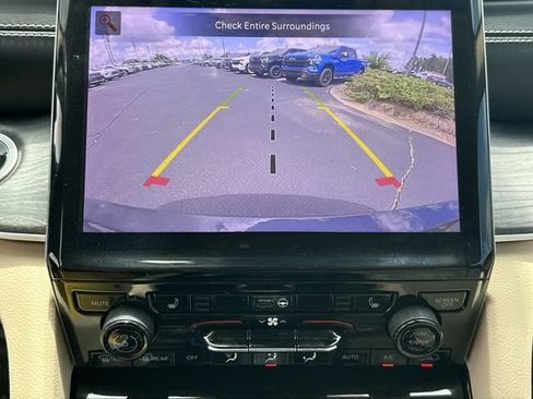 Used 2022 Jeep Grand Cherokee L Limited w/ Trailer Tow Group (B) RWD image 15