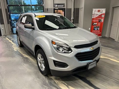Used 2017 Chevrolet Equinox LS FWD image 1