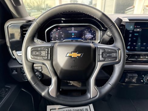 Used 2025 Chevrolet Silverado 1500 LT w/ Z71 Off-Road Package image 14