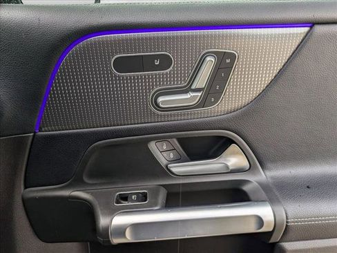 Used 2020 Mercedes-Benz GLB 250 image 22