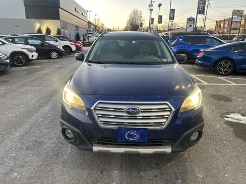 Used 2016 Subaru Outback 2.5i Limited image 2
