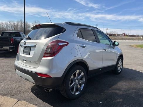 Used 2019 Buick Encore Essence w/ Experience Buick Package image 5