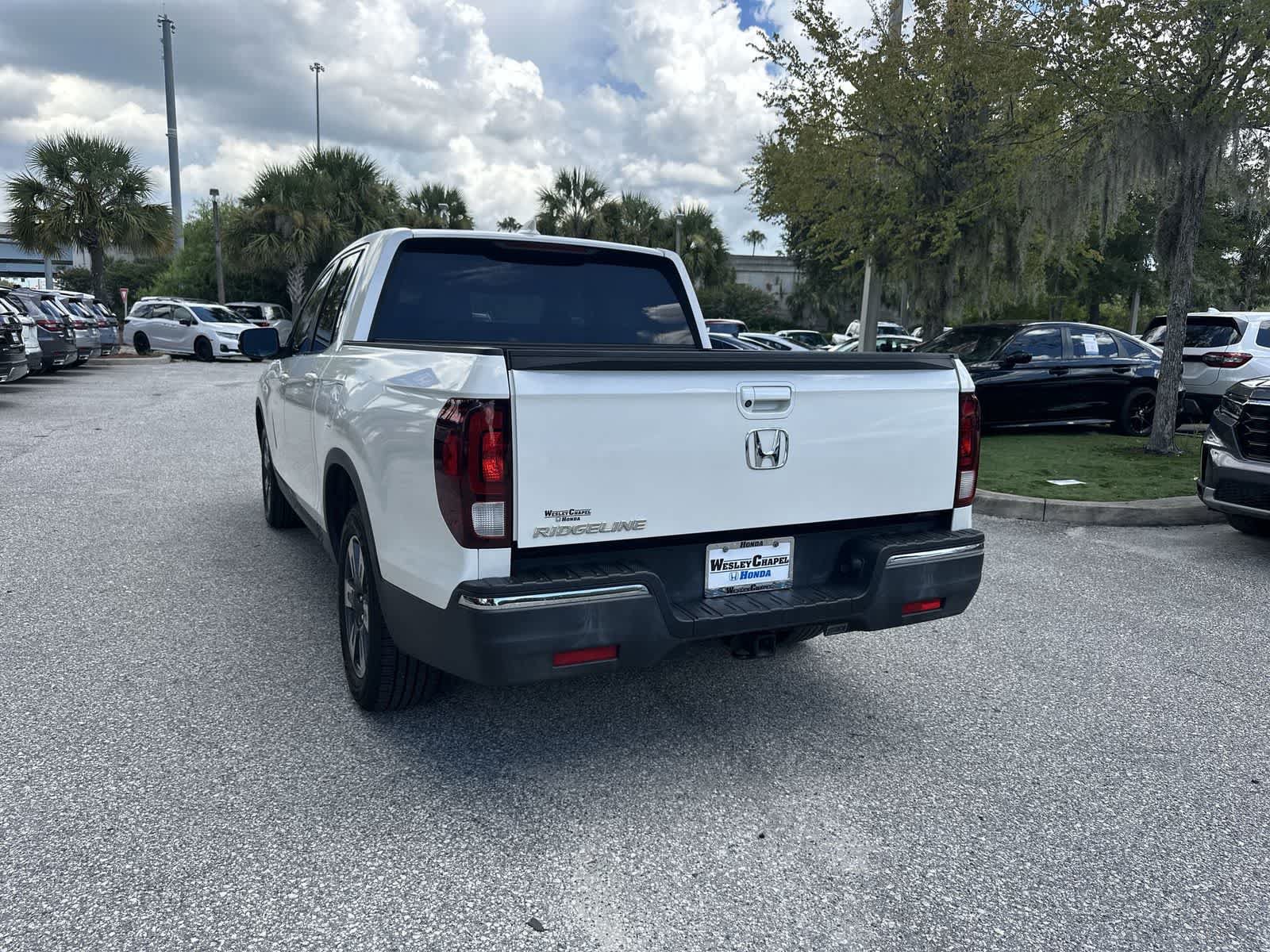 Used 2017 Honda Ridgeline RTL-T image 4