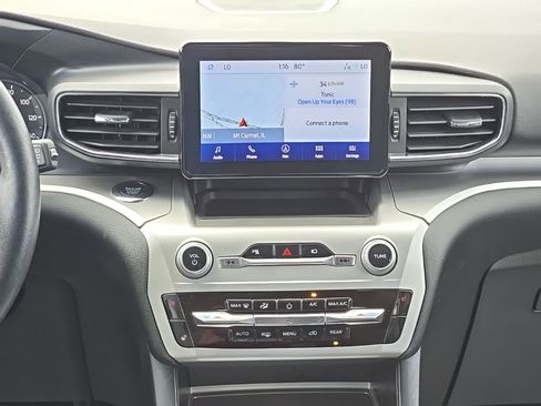 Used 2022 Ford Explorer XLT w/ Equipment Group 202A image 34