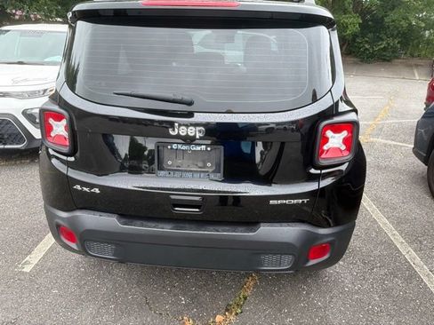 Used 2019 Jeep Renegade Sport w/ UConnect 7.0 Group AWD/4WD image 6