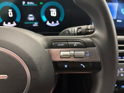 Certified 2025 Hyundai Santa Cruz SE AWD/4WD image 16