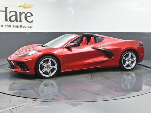 Used 2025 Chevrolet Corvette Stingray Preferred Cpe w/ Chrome Exterior Badge Package image 31