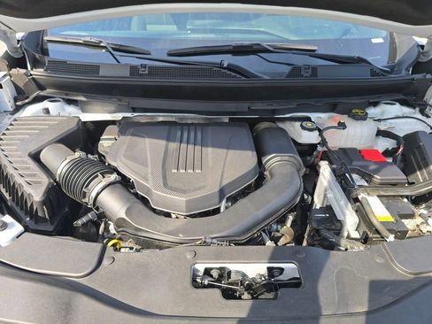 Used 2025 GMC Acadia Elevation image 22