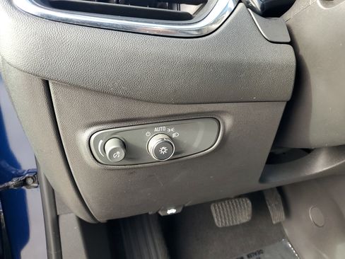 Used 2023 Chevrolet Equinox LS image 26