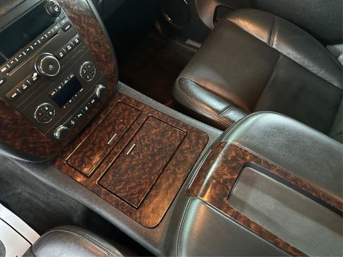 Used 2013 GMC Sierra 2500 Denali w/ Suspension Package, Off-Road image 16