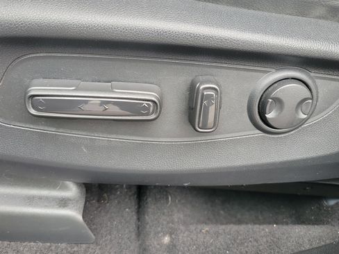 Used 2025 Honda CR-V EX-L image 19