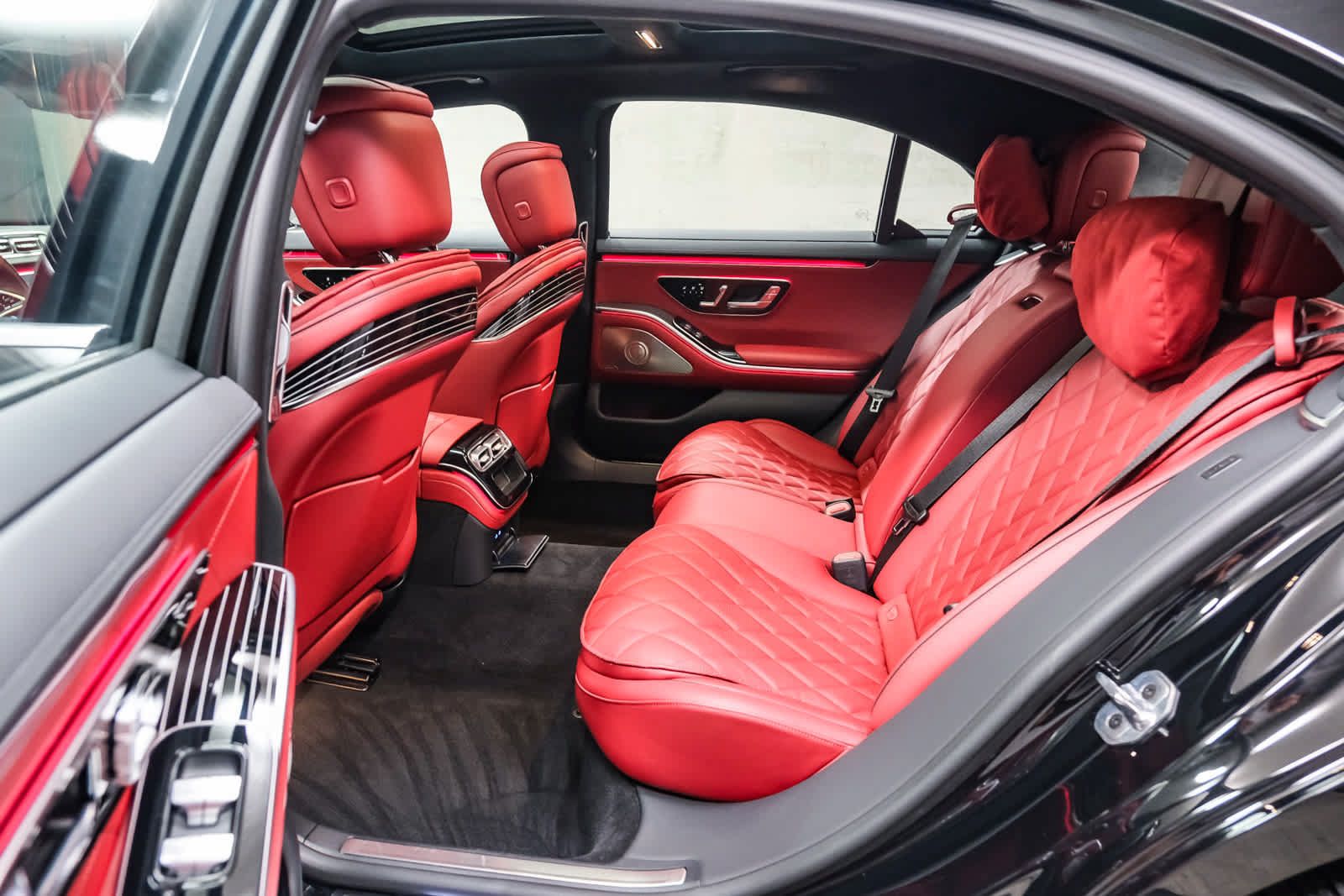 Used 2026 Mercedes-Benz S 580 4MATIC Sedan image 24