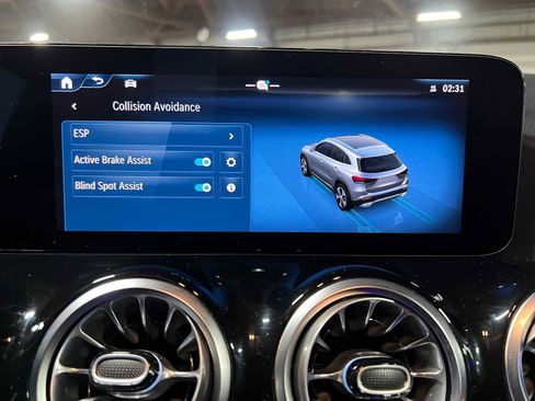 Used 2025 Mercedes-Benz GLA 250 4MATIC image 31