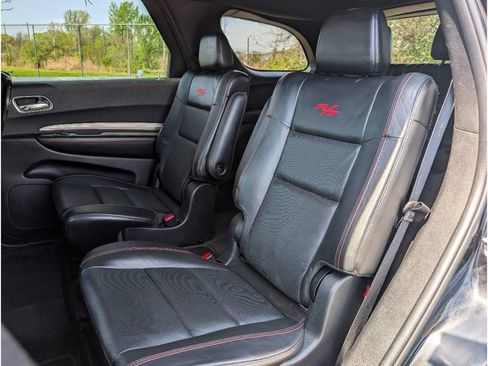Used 2017 Dodge Durango R/T w/ Technology Group AWD/4WD image 14