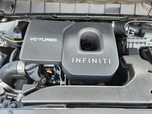 Certified 2025 INFINITI QX60 Luxe w/ Black Edition AWD/4WD image 9