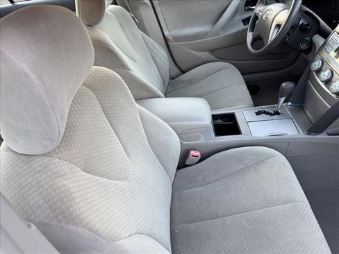 Used 2008 Toyota Camry LE image 18