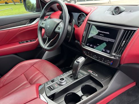 Certified 2022 Maserati Levante Modena S AWD/4WD image 34