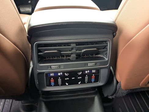 Used 2021 Audi Q7 3.0T Premium Plus w/ Executive Package image 28