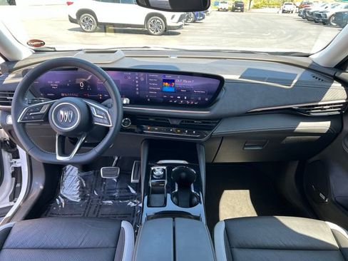 Certified 2025 Buick Envision Sport Touring AWD/4WD image 14