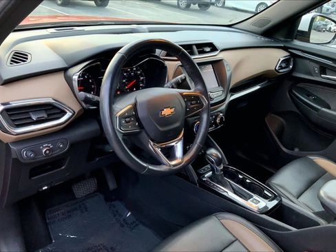 Used 2023 Chevrolet TrailBlazer ACTIV FWD image 17
