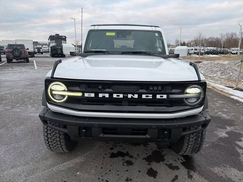Certified 2022 Ford Bronco Outer Banks w/ Sasquatch Package image 14