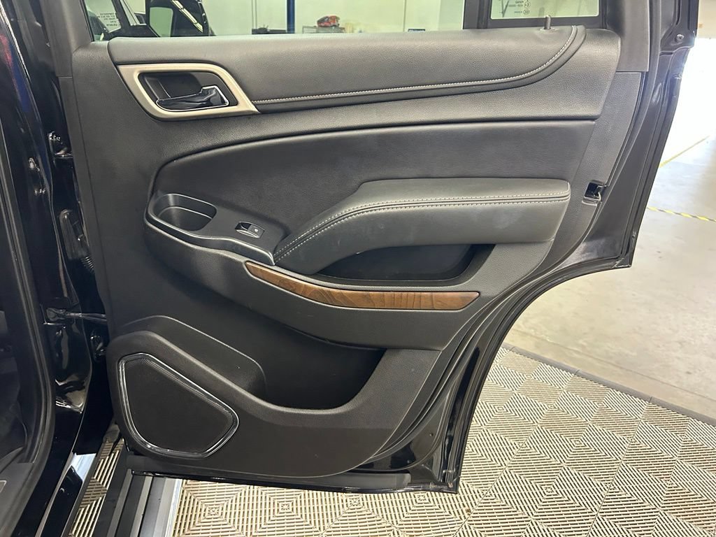 Used 2019 GMC Yukon Denali w/ Denali Ultimate Package AWD/4WD image 8