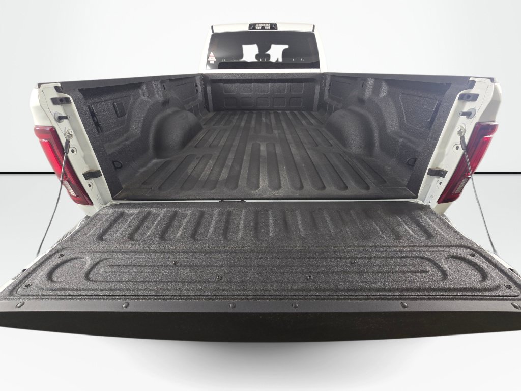 New 2026 RAM 3500 Big Horn AWD/4WD image 18
