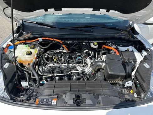 Used 2022 Ford Escape Titanium w/ Titanium Elite Package FWD image 22